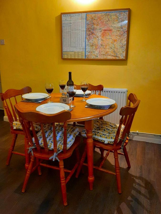 Market View Cottage, Tideswell Extérieur photo